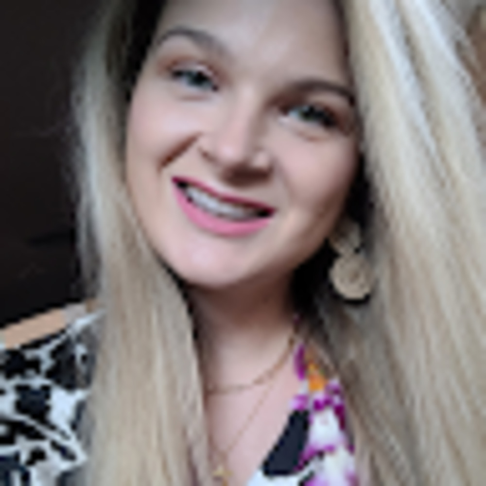 Meet your Posher, Claire